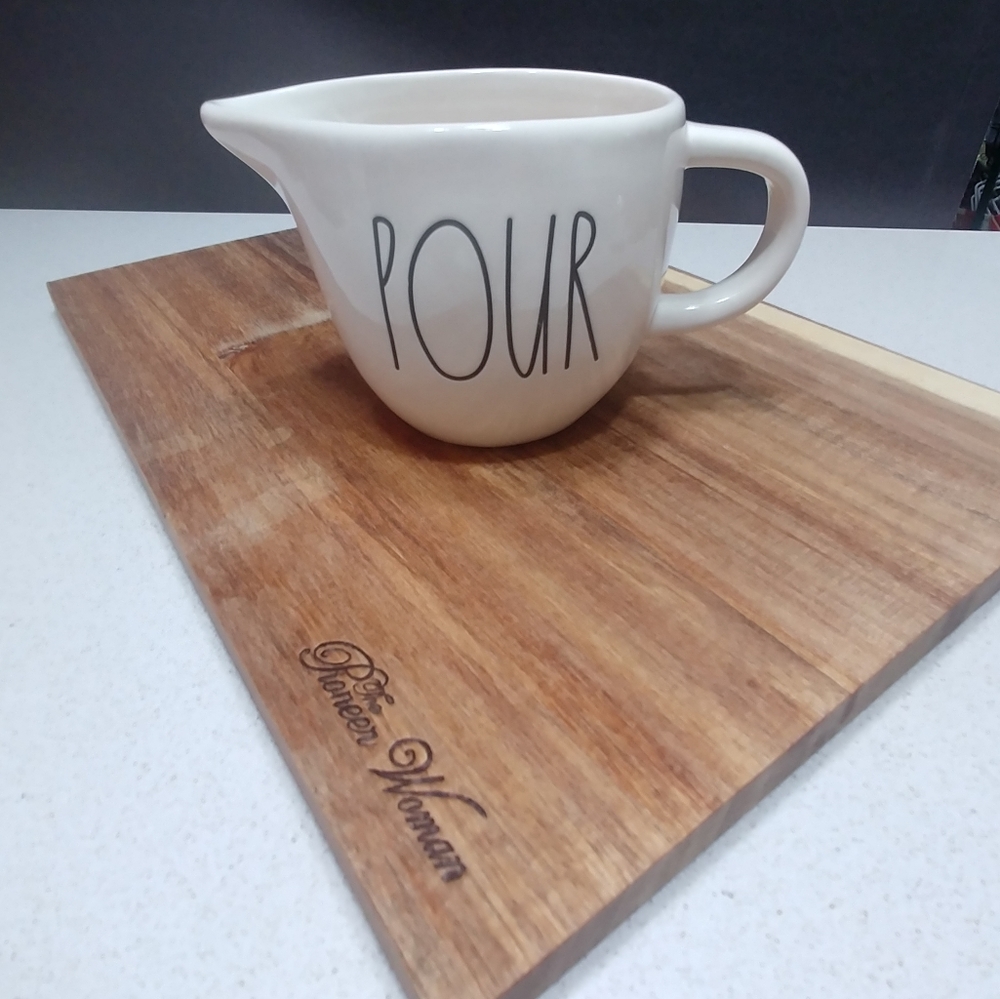 POUR Pitcher Rae Dunn By Magenta &  Wooden Cutting Board by Pioneer Woman bundle